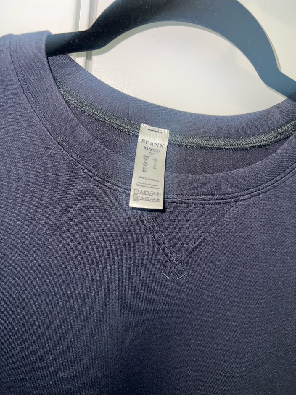 SPANX air essentials faded indigo blue grey Crewneck Sweatshirt - Picture 2 of 6